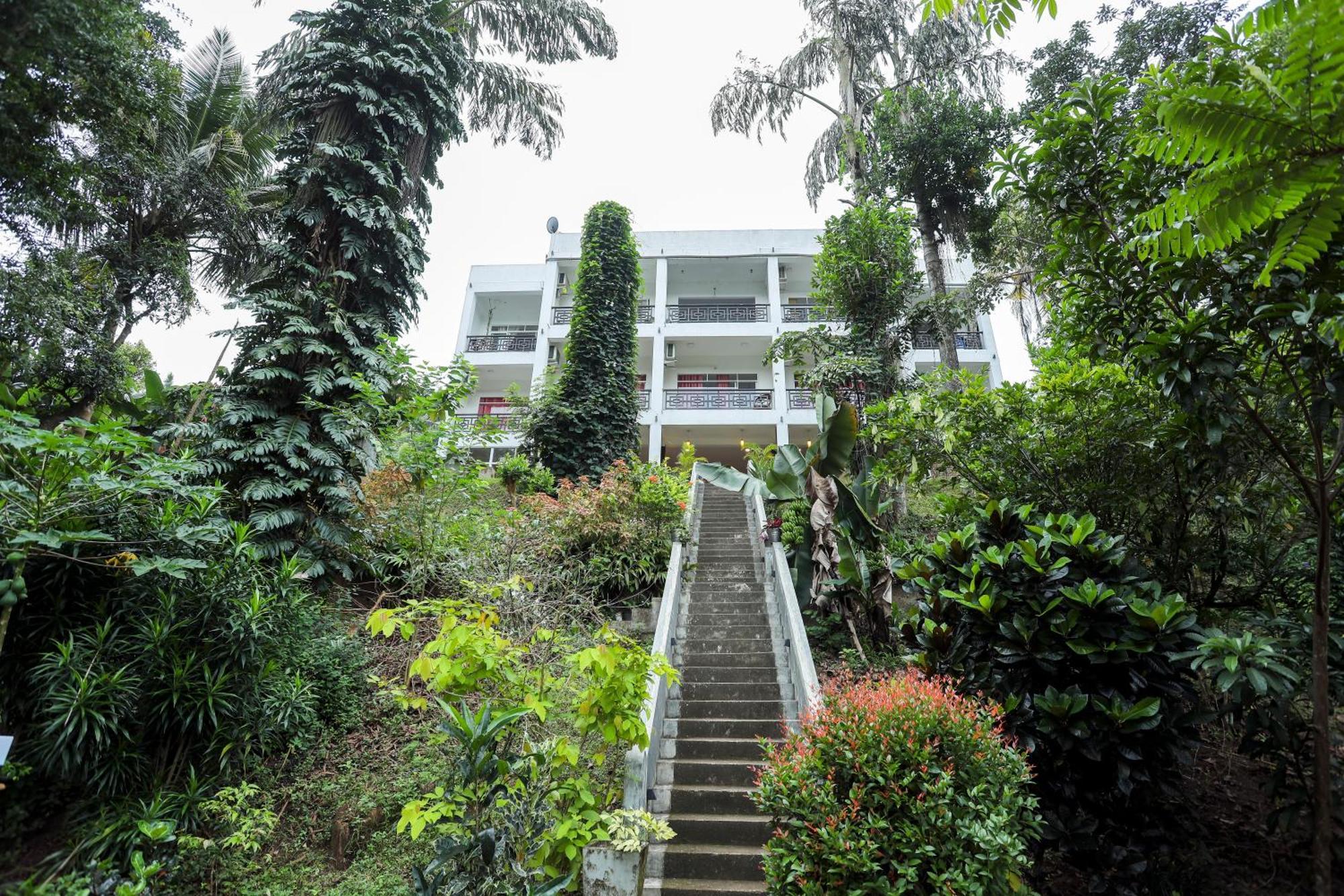 Kandy Rivers Edge Nature Resort Exterior foto
